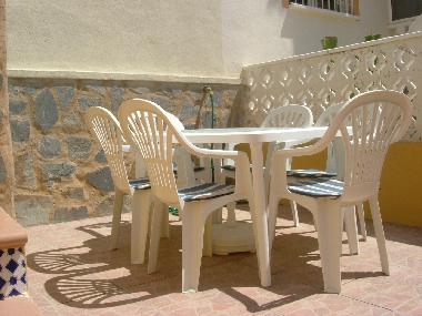 large terrace with seating for 6