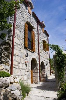 Holiday House in Tučepi (Splitsko-Dalmatinska) or holiday homes and vacation rentals