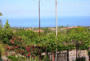 Holiday House in Pisano (Catania) or holiday homes and vacation rentals