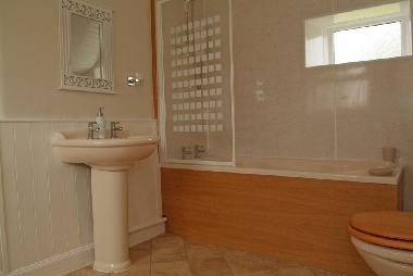 Main bathroom