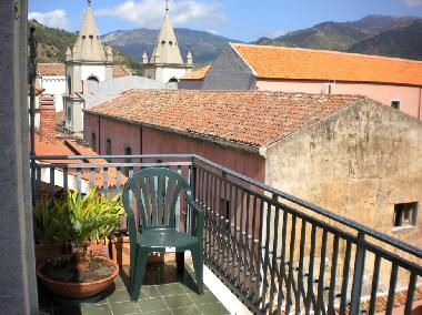 Holiday Apartment in Francavilla di Sicilia prs Taormina (Messina) or holiday homes and vacation rentals