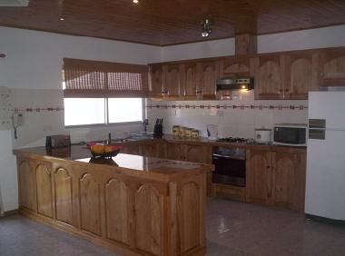 ( A ) - Large Modern and fully equipped Kitchen