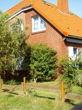Holiday House in Nesse-Ne�mersiel (Nordsee-Festland / Ostfriesland) or holiday homes and vacation rentals