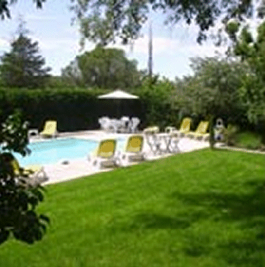Bed and Breakfast in Aix-en-Provence (Bouches-du-Rh�ne) or holiday homes and vacation rentals