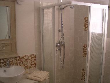 little shower room