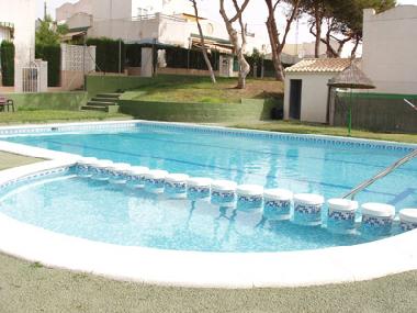 Chalet in Torrevieja (Alicante / Alacant) or holiday homes and vacation rentals