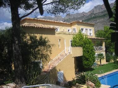 Holiday House in ALTEA LA VELLA (Alicante / Alacant) or holiday homes and vacation rentals