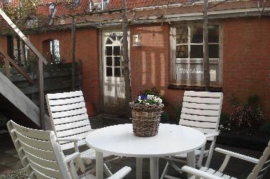Bed and Breakfast in Zandvoort (Noord-Holland) or holiday homes and vacation rentals