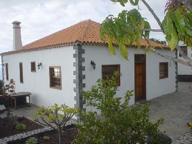 Holiday House in Tijarafe (La Palma und El Hierro) or holiday homes and vacation rentals