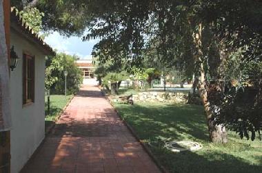 Annex (distance to main building)