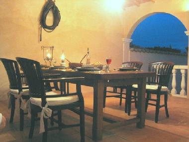 Holiday House in Molleges (Bouches-du-Rhne) or holiday homes and vacation rentals