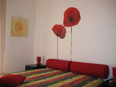 POPPY ROOM