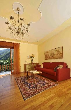 Holiday House in Lezzeno (Como) or holiday homes and vacation rentals