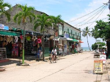 Zona comercial de Tol�