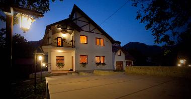 Stejar Chalet - main entrance