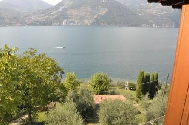 Holiday House in Monte Isola (Brescia) or holiday homes and vacation rentals
