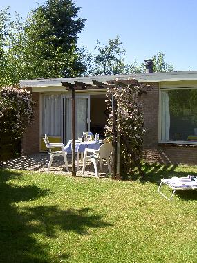 Holiday House in Den Burg (Noord-Holland) or holiday homes and vacation rentals