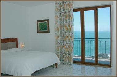 double bed room balcony sea view 