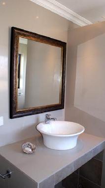 Hotel in Jeffreys Bay (Eastern Cape) or holiday homes and vacation rentals