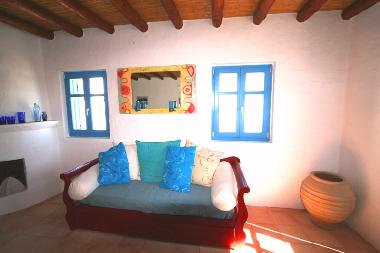 couch that very easily folds out to a big double bed (2 single matresses next to each other) watch a