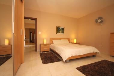 Holiday Apartment in Haz-Zebbug (Malta) or holiday homes and vacation rentals