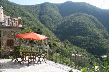 Bed and Breakfast in Borghetto D'Arroscia,Montecalvo (Imperia) or holiday homes and vacation rentals