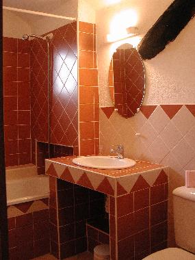 Holiday House in LUNAS (H�rault) or holiday homes and vacation rentals