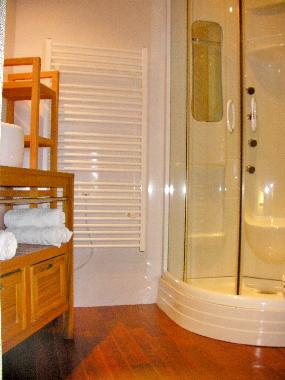 Holiday Apartment in Eze Bord de Mer (Alpes-Maritimes) or holiday homes and vacation rentals