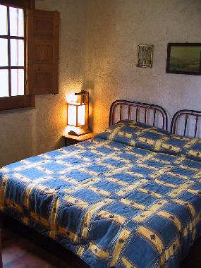 Fall asleep to the sound of the waves, wake to birdsong in the naturally airconditioned twin bedroom