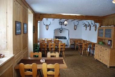 Hotel in Rueras (Disentis-Sedrun) or holiday homes and vacation rentals