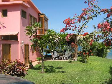 Holiday House in mancora (Piura) or holiday homes and vacation rentals
