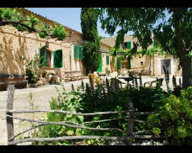 Holiday Apartment in sineu (Mallorca) or holiday homes and vacation rentals