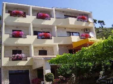 Holiday Apartment in Dugi Rat (Splitsko-Dalmatinska) or holiday homes and vacation rentals