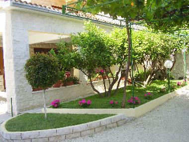 Holiday Apartment in Dugi Rat (Splitsko-Dalmatinska) or holiday homes and vacation rentals