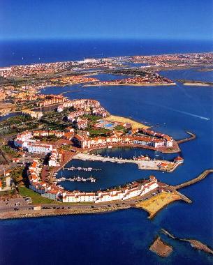 Holiday Apartment in Le Barcares (Pyr�n�es-Orientales) or holiday homes and vacation rentals