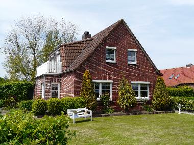 Holiday House in Neuharlingersiel (Nordsee-Festland / Ostfriesland) or holiday homes and vacation rentals