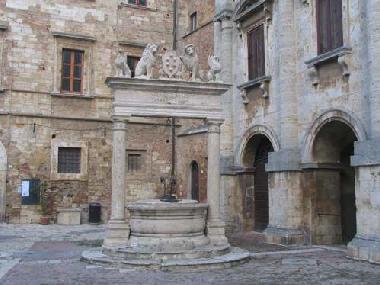 Holiday Apartment in Montepulciano (Siena) (Siena) or holiday homes and vacation rentals