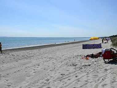 Holiday Apartment in Altenkirchen/Drewoldke (Ostsee-Inseln) or holiday homes and vacation rentals