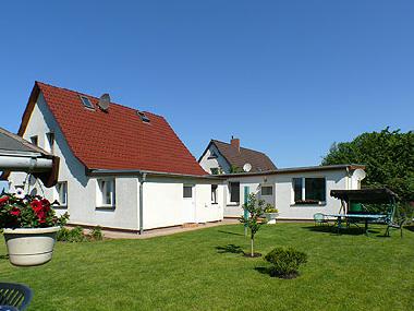 Holiday Apartment in Altenkirchen/Drewoldke (Ostsee-Inseln) or holiday homes and vacation rentals