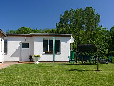 Holiday Apartment in Altenkirchen/Drewoldke (Ostsee-Inseln) or holiday homes and vacation rentals