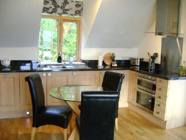 apartment 5 dining area