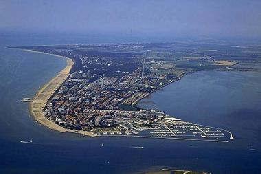 Holiday Apartment in LIGNANO SABBIADORO (Udine) or holiday homes and vacation rentals