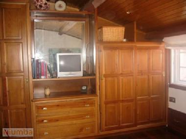 living-room bookcase