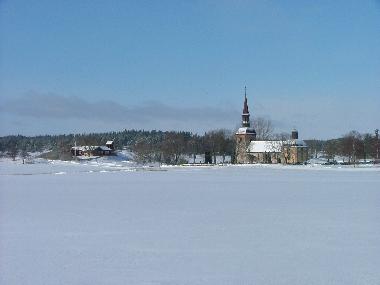 Lov chuch at winter.