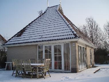 Holiday House in Earnewald (Friesland) or holiday homes and vacation rentals