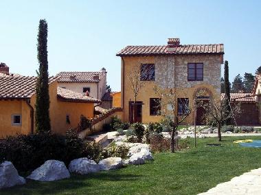 Holiday House in San Gimignano (Siena) or holiday homes and vacation rentals