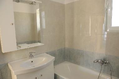 Full Bathroom and shower room