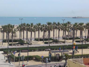 Front of the building where the apartment is.