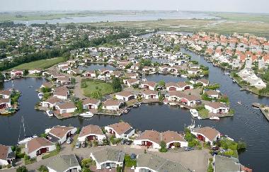 Holiday House in Lemmer (Friesland) or holiday homes and vacation rentals