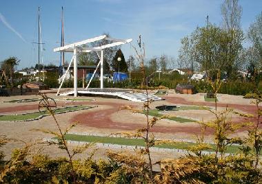 Holiday House in Lemmer (Friesland) or holiday homes and vacation rentals